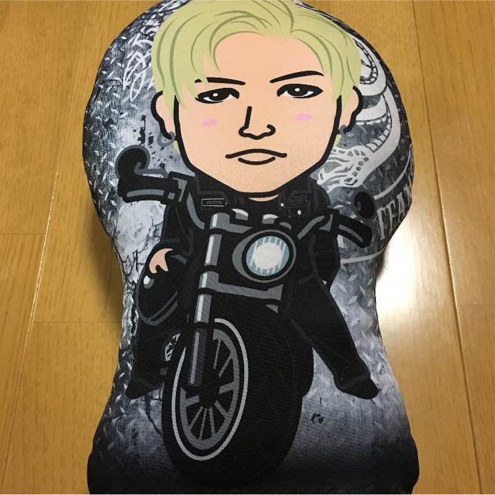 コブラ クッション