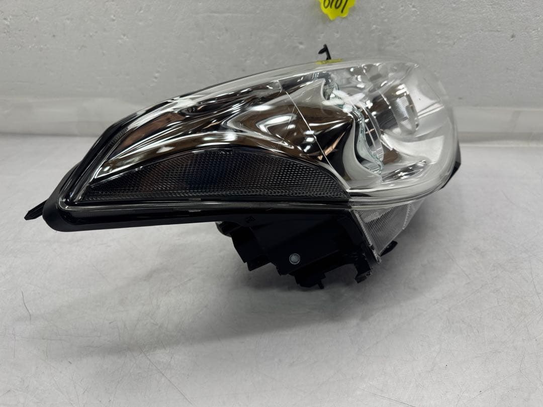 前期 HID Y51 フーガ/右ヘッドライト バラスト付