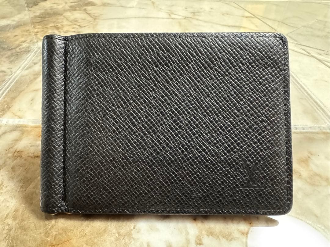 【正規品・美品】ルイヴィトン マネークリップ 財布 タイガ・レザー ブラック