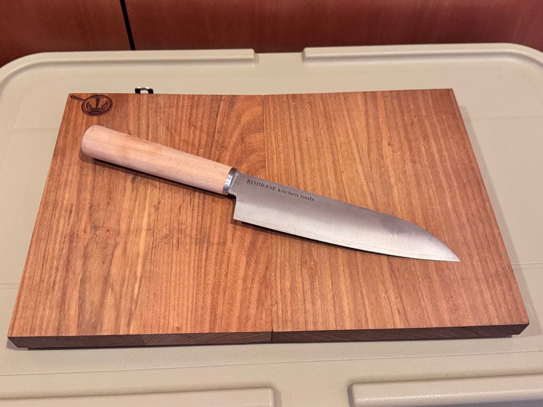 TOKUI VIDEO STORE こじらせ包丁&折り畳みまな板 go out