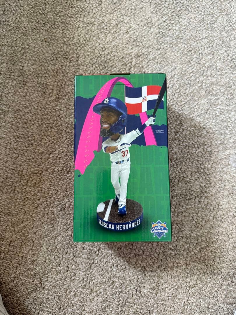 未開封　ドジャース テオスカー・エルナンデス フィギュア