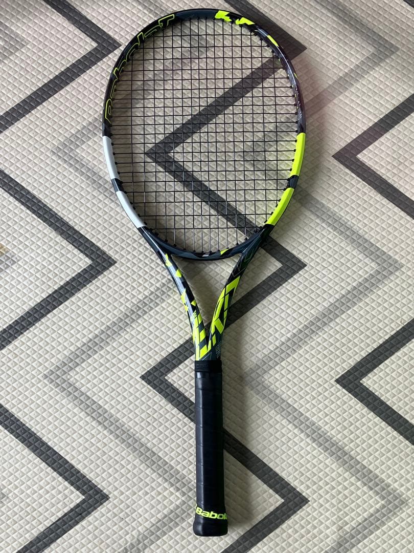 Babolat バボラ　ピュアアエロ98 G2 美品　国内正規品