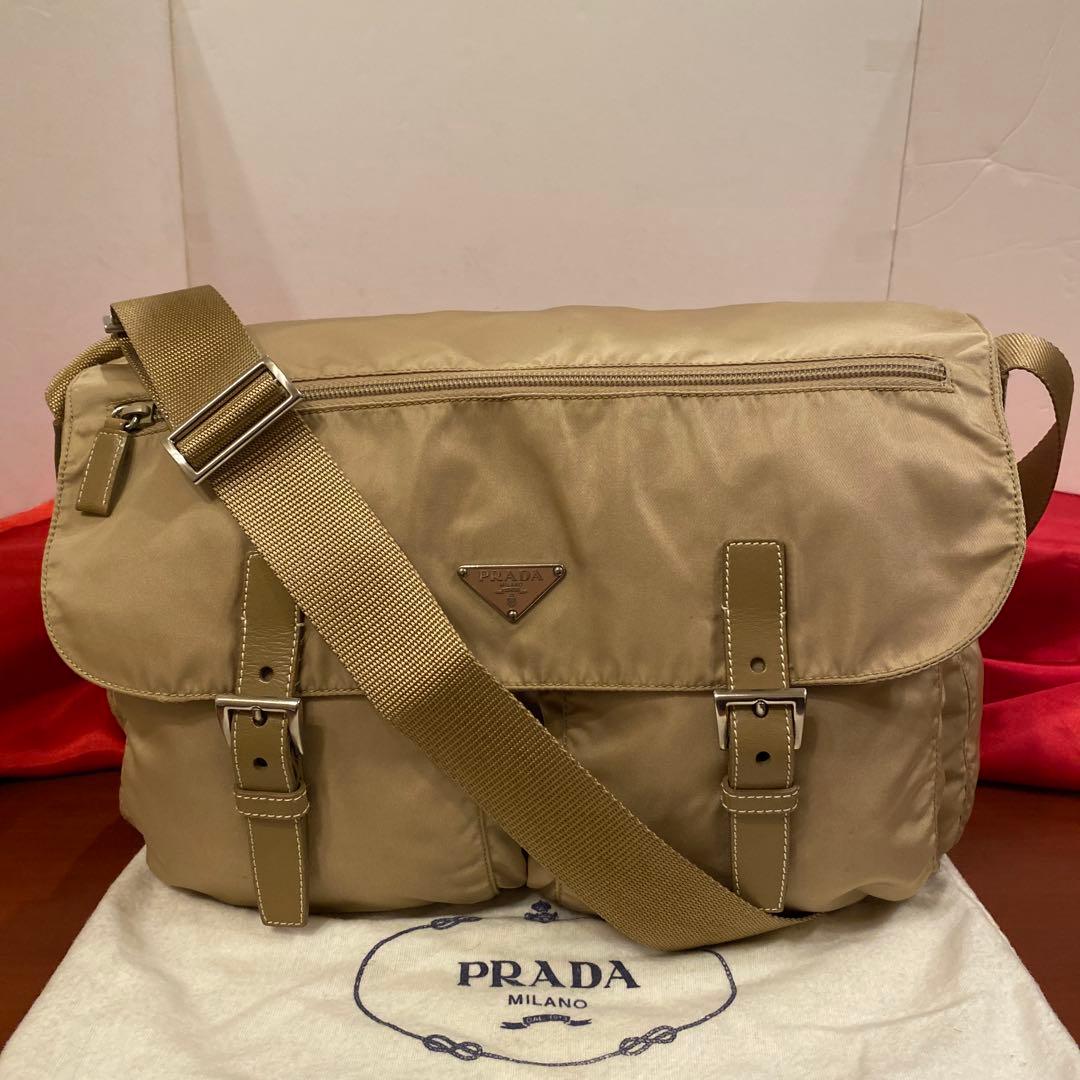 PRADA ショルダーバッグ　ベージュ　テスート　三角ロゴメッセンジャー男女兼用