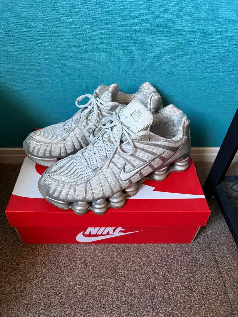 27.5センチNike Shox Silver ショックス シルバー　最終値下げ