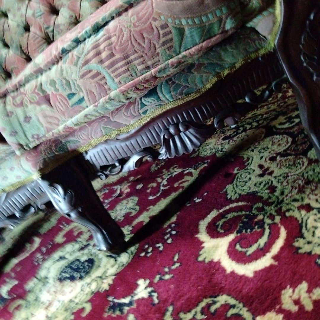 らむ　ビクトリアンスタイル 　3人掛けソファ