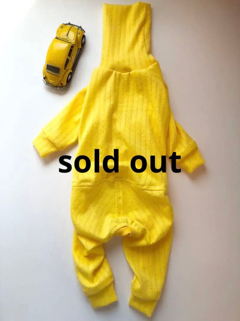明るいイエローロンパース　Sサイズ　イタグレ服