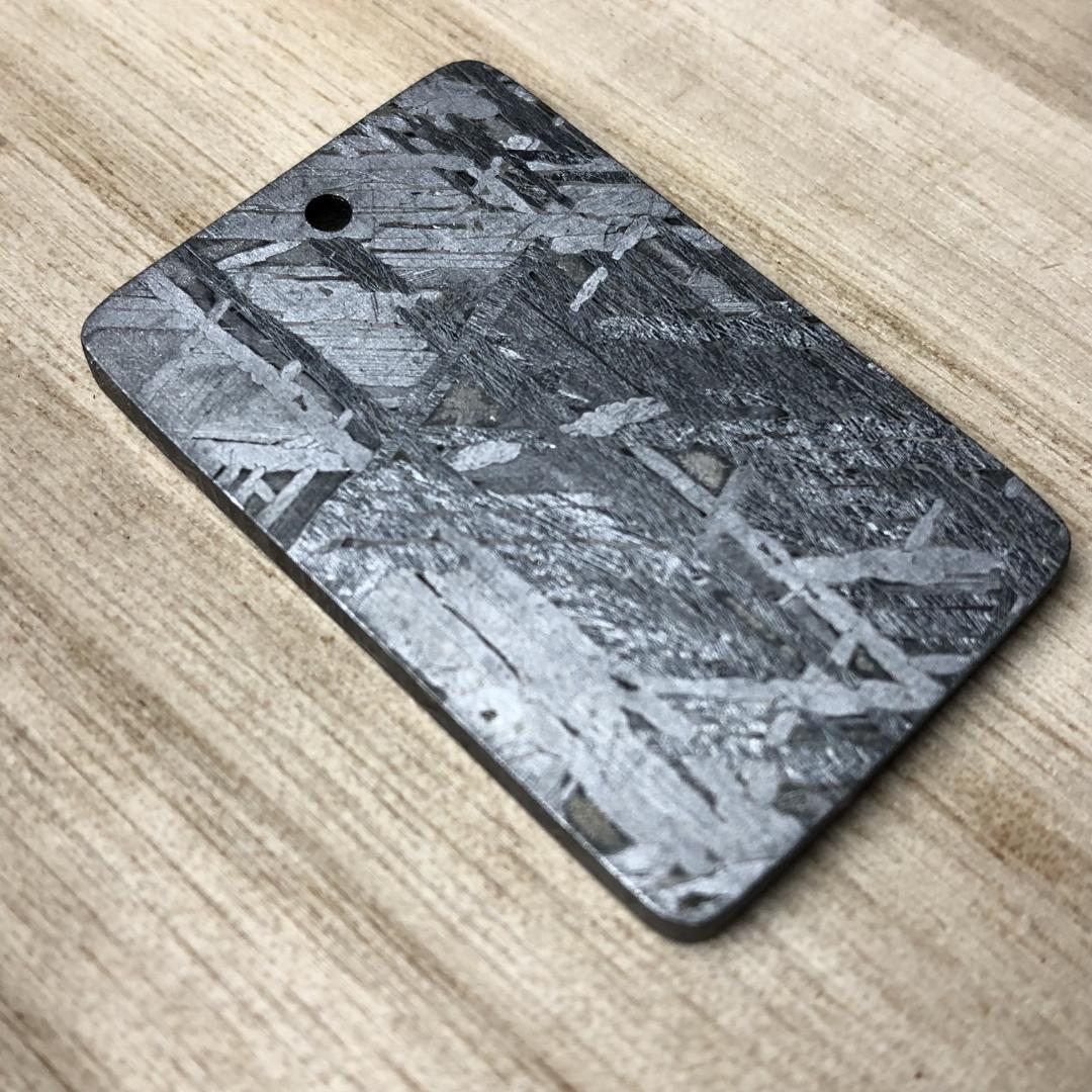 アルタイ隕石　 鉄隕石　メテオライト　ペンダントトップ　重さ約27ｇ