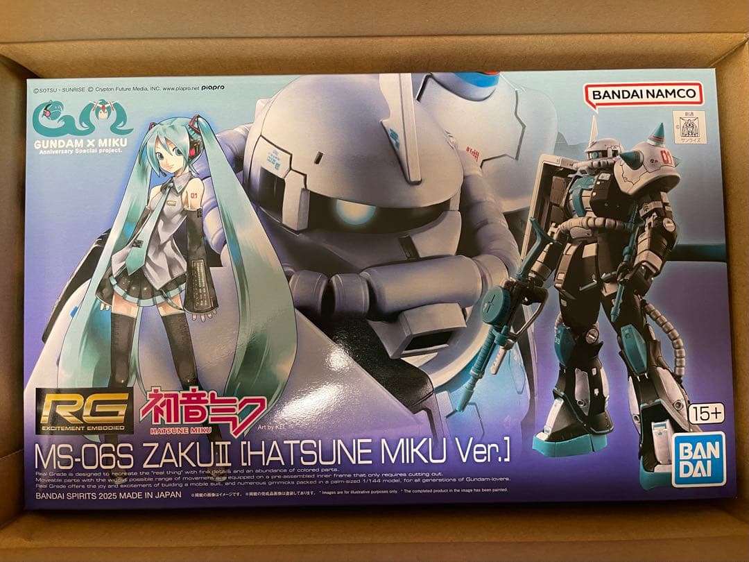 新品未開封RG 1/144 MS-06S ザクII 初音ミクVer. ガンダム
