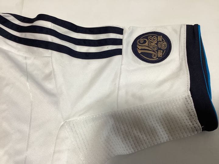 クリスティアーノ・ロナウドの署名入りユニフォーム