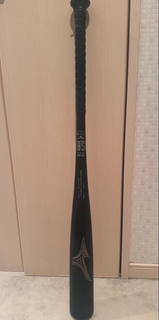 【美品】BEYOND MAX LEGACY 軟式バット 83cm