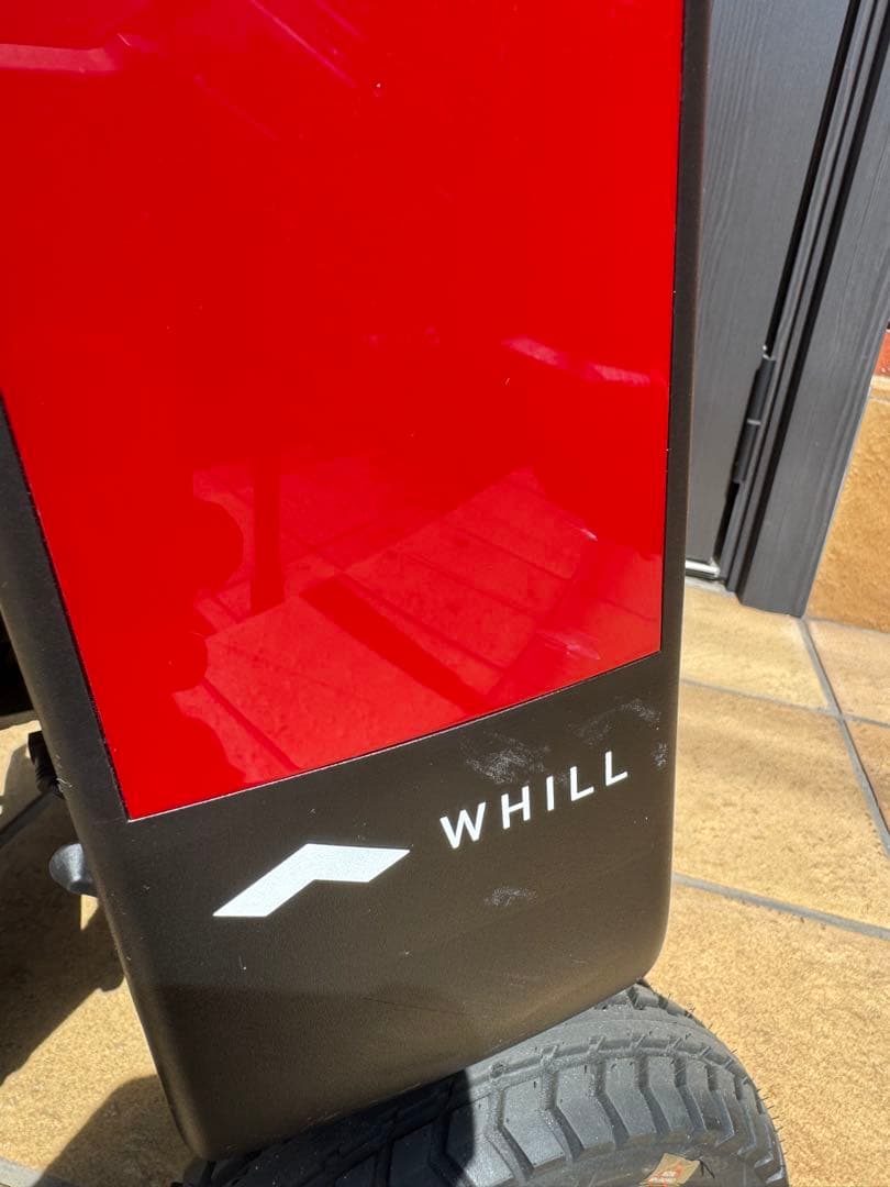 【black or white 】WHILL Model F電動車椅子