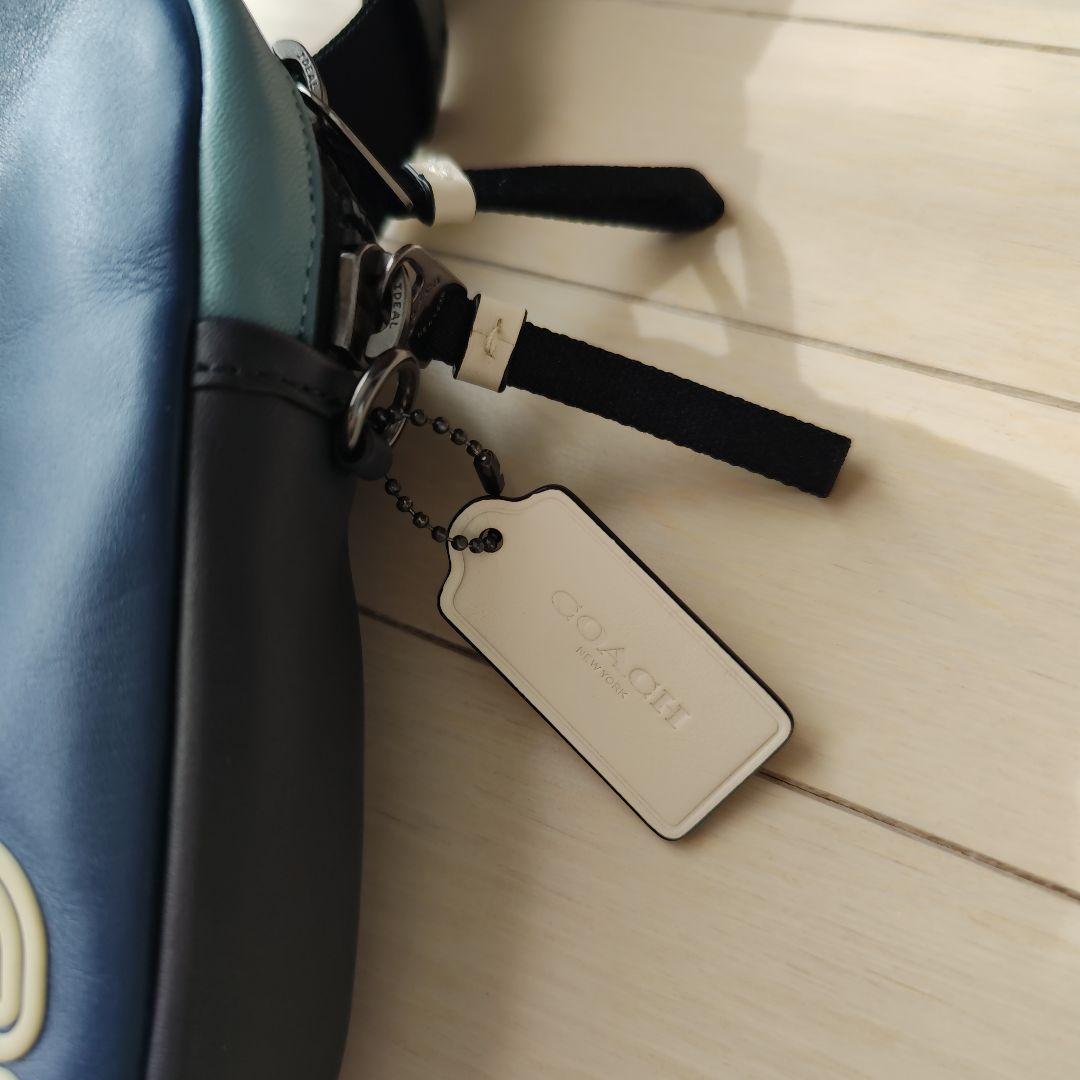 美品 コーチ サウス ハイブリッド ボディバッグ クロスボディ バイカラー ロゴ