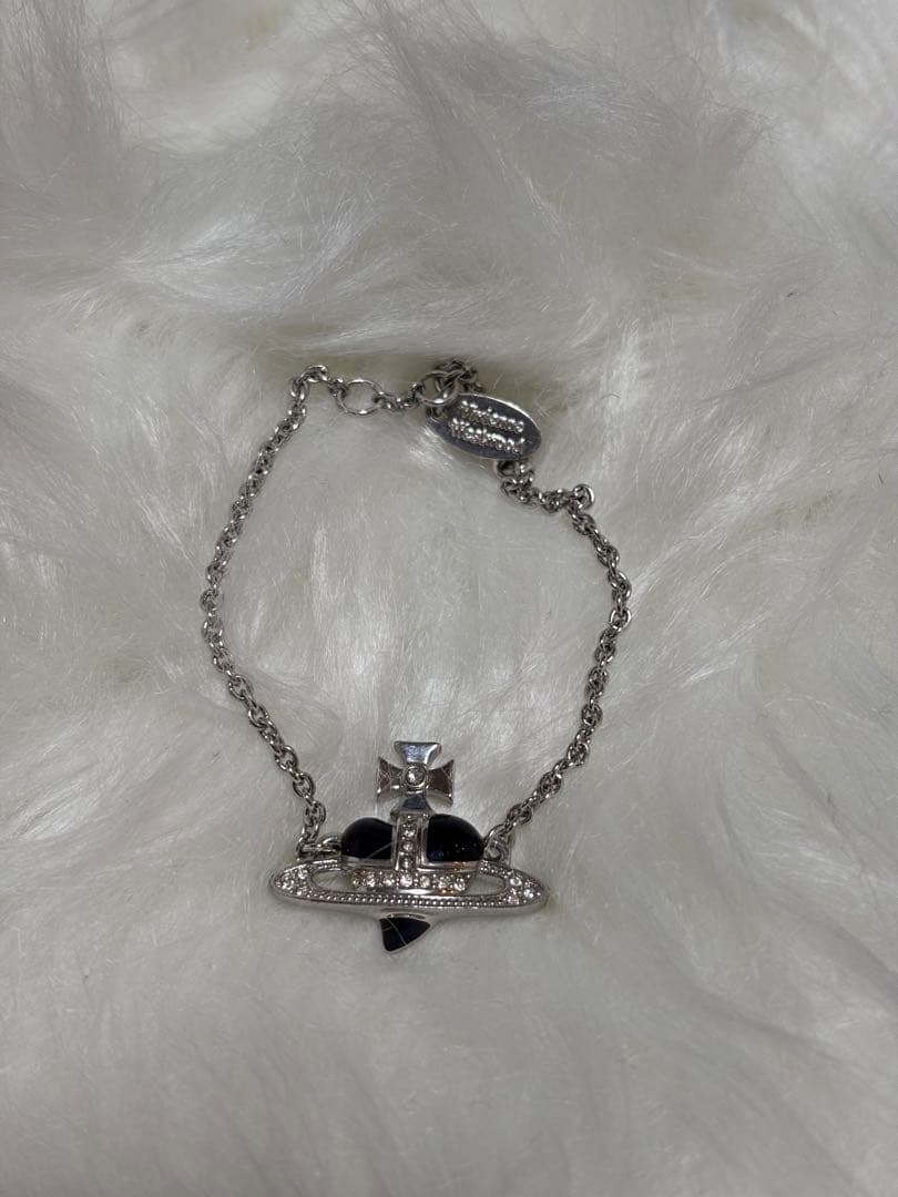 Vivienne Westwood ブラックオーブ ブレスレット