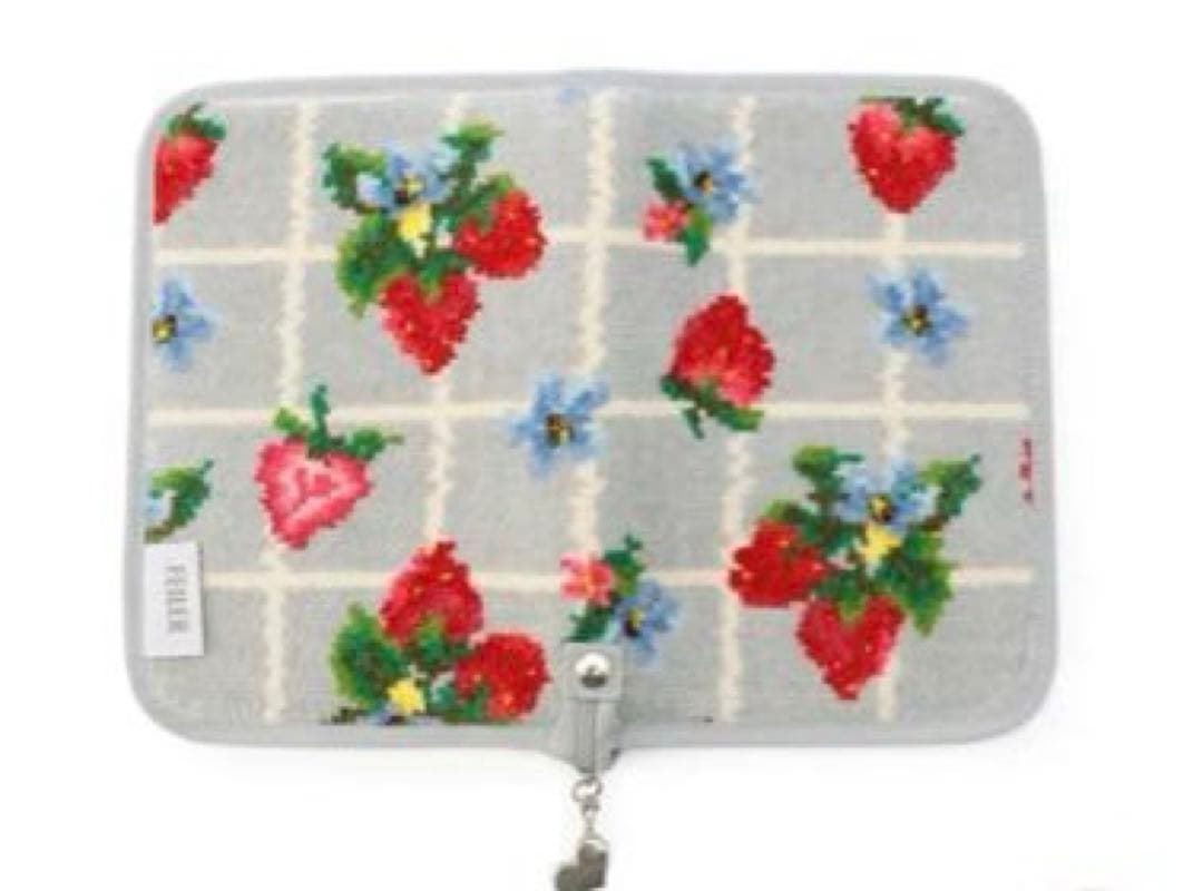 新品未開封　フェイラー　ストロベリーフィールドプティ　マルチケース