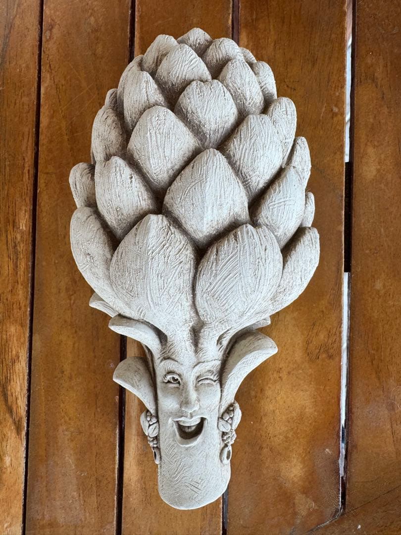 アーティチョーク型　ライムストーン　壁掛け　オーナメント