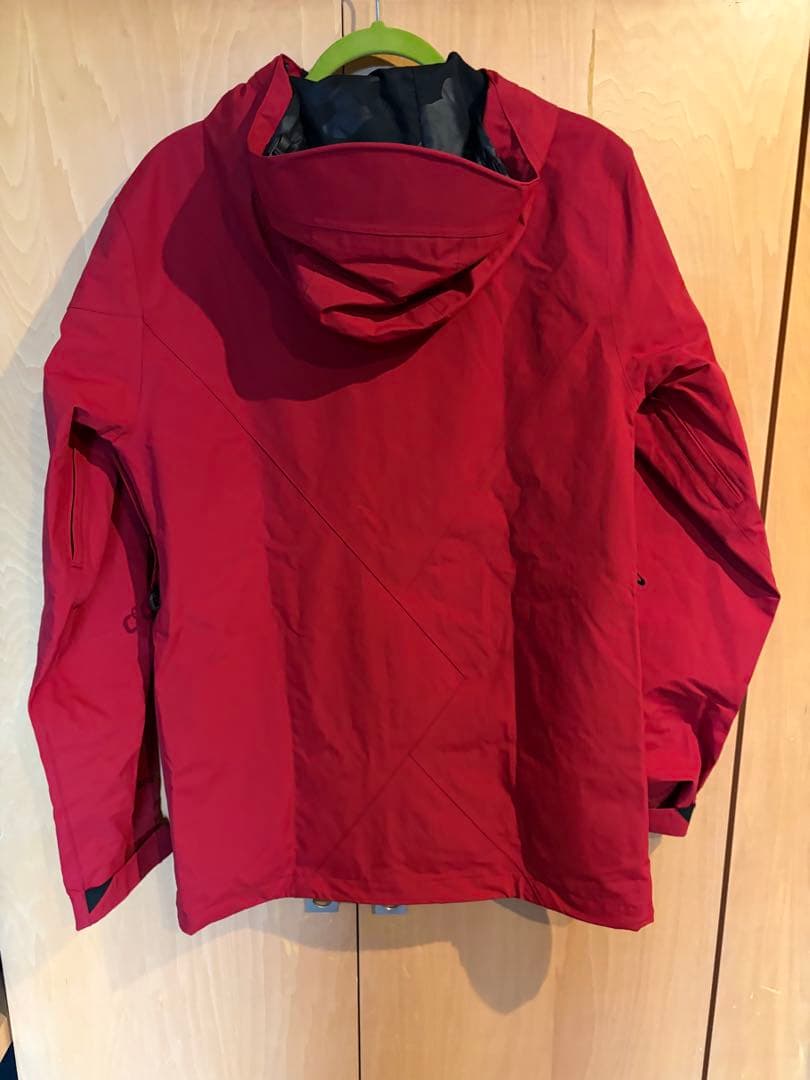 VOLCOM ゴアテックス　スノーボードウェア　ジャケット　ボルドー　赤　M