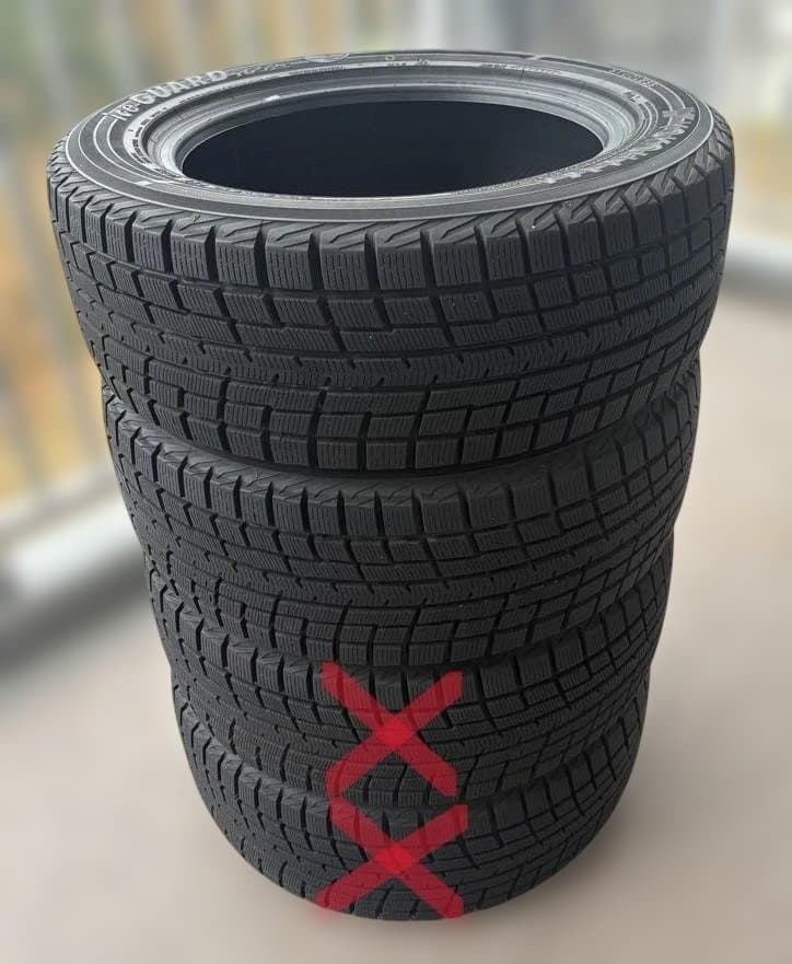 ①ヨコハマ スタッドレスタイヤ 205/55R16