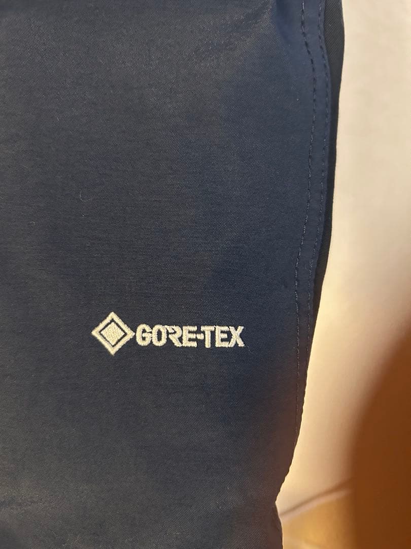 ザノースフェイス　マウンテンダウンジャケット ゴアテックス　ND91930