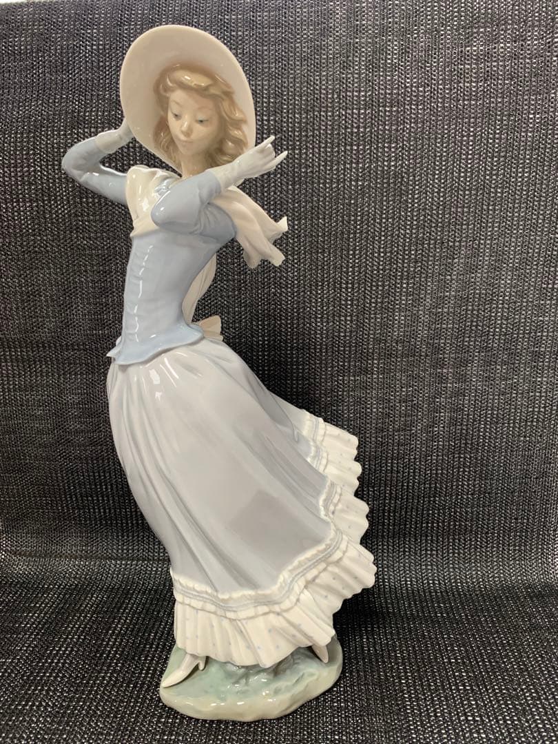 美品 LLADRO リヤドロ 「春のそよ風」SPRING BREEZE