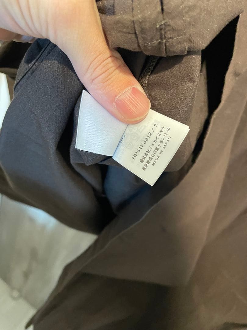 オムプリッセイッセイミヤケ　FRESHEN　シャツ　サイズ2 ブラウン
