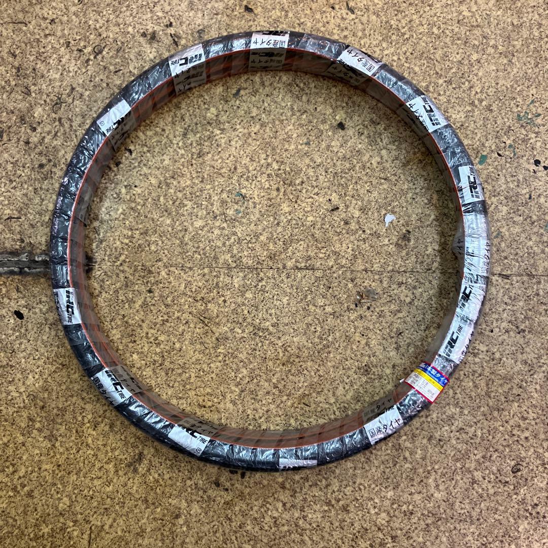 自転車のタイヤ4本チューブ色々