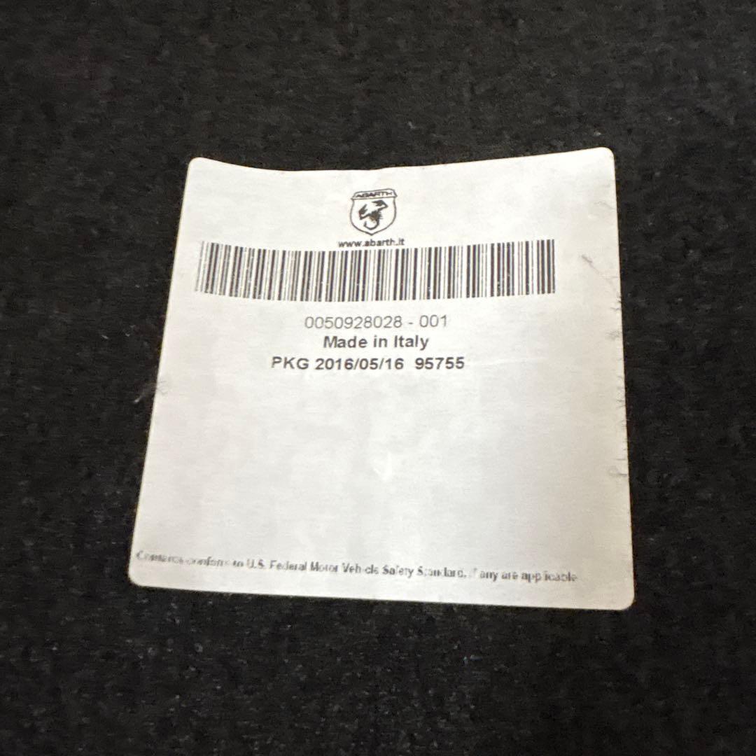 新品ABARTH 右ハンドル用フロアマット 595 イタリア製