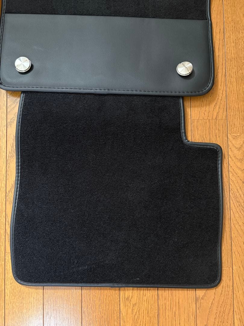 新品ABARTH 右ハンドル用フロアマット 595 イタリア製