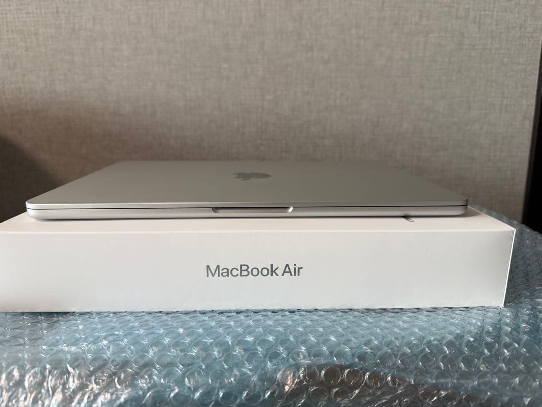 超美品！13 MacBook Air M4 16GB 256GBシルバー