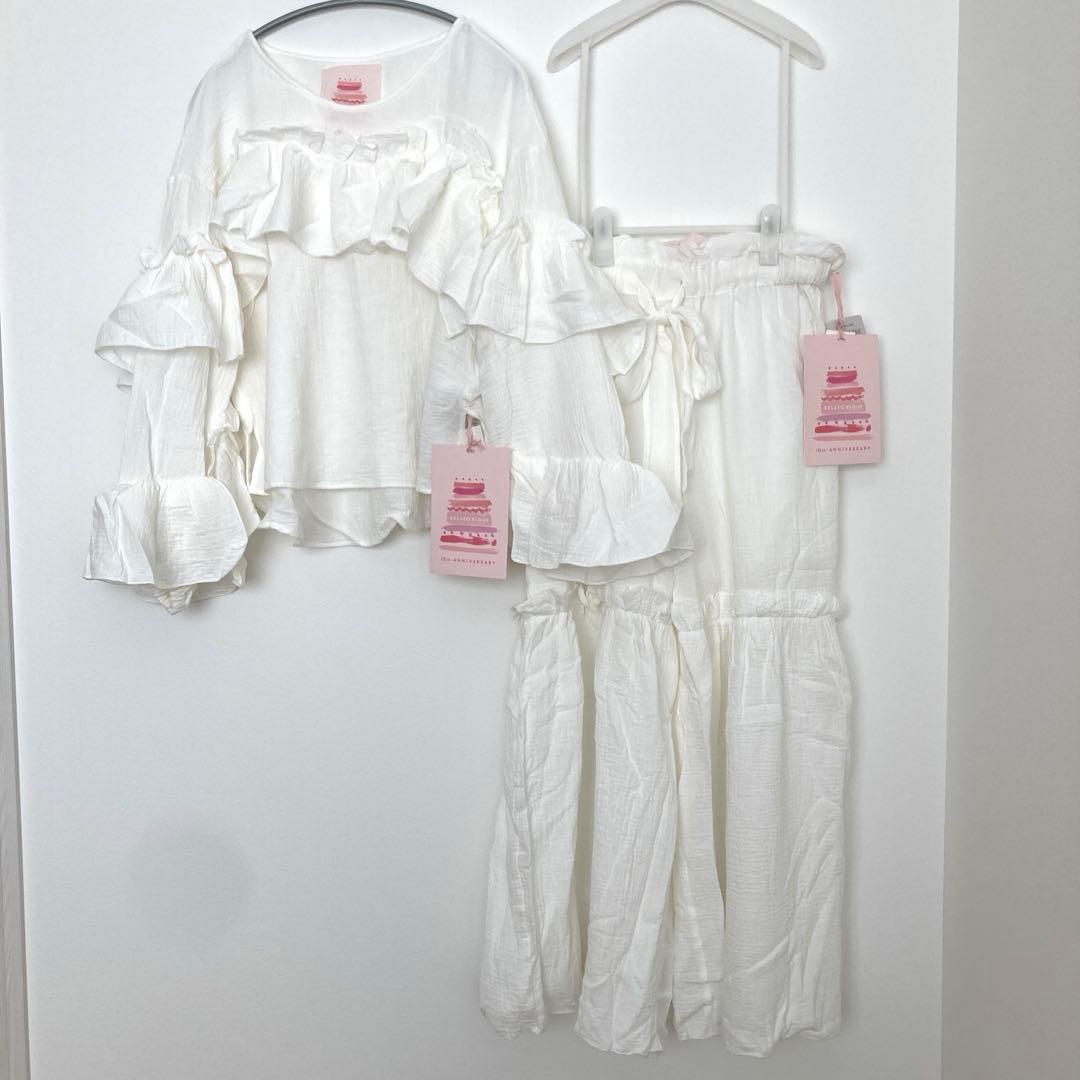 ジェラートピケ　長袖ホワイトフリルルームウェアセットアップ上下　新品未使用