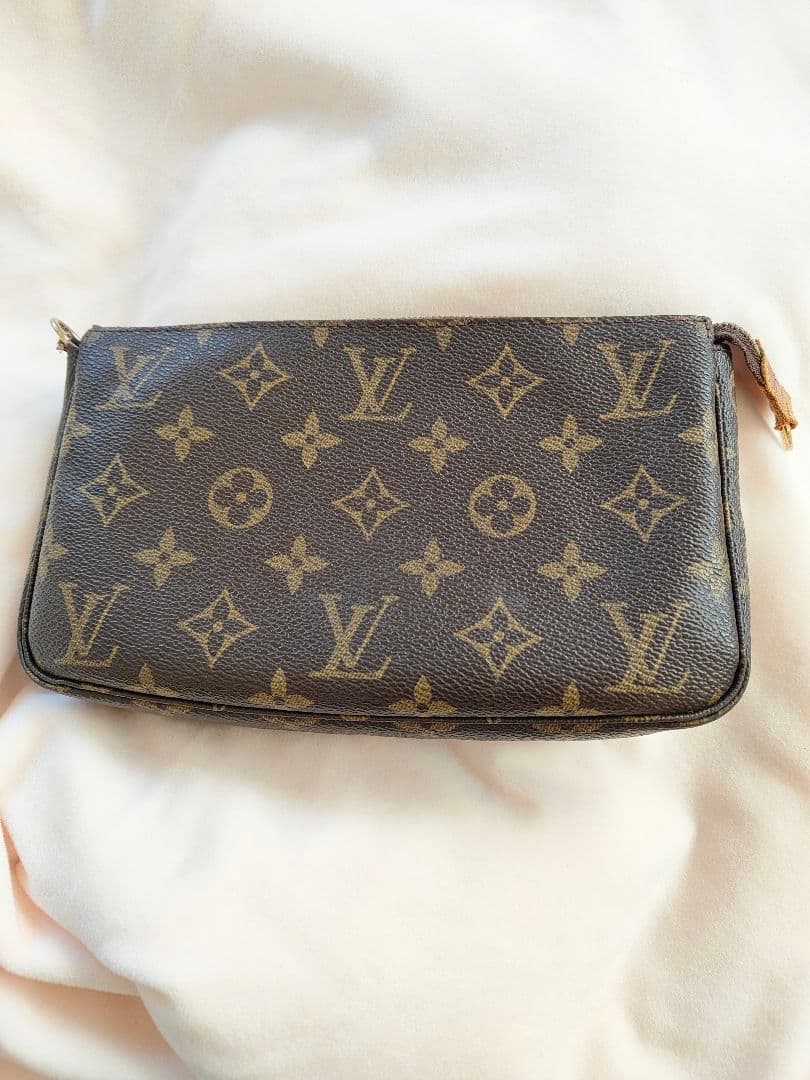 ルイヴィトン アクセサリーポーチ　アクセソワール　モノグラム