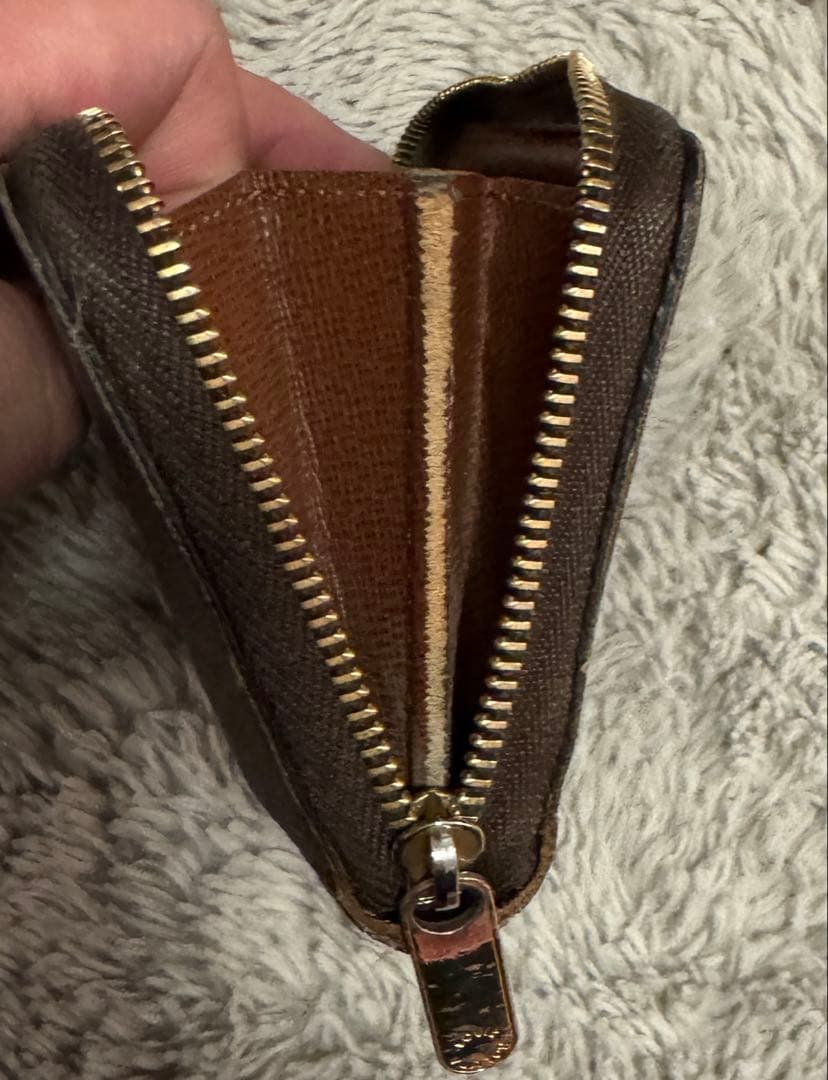 ルイヴィトン モノグラム ケース ジッピーウォレット