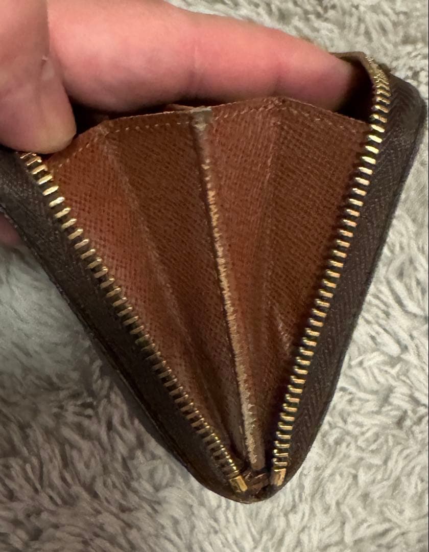 ルイヴィトン モノグラム ケース ジッピーウォレット