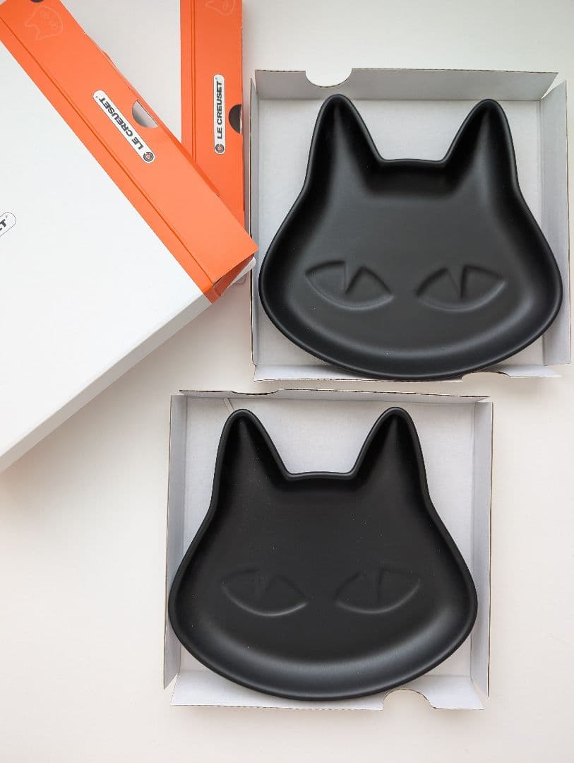 ル・クルーゼ ルクルーゼ ハロウィン ねこ プレート 2024年 マットブラック