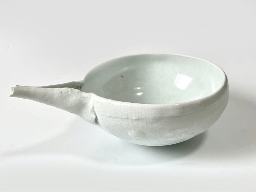 作家物　陶芸家　加藤委　つぶさ　川小牧白磁片口　オブジェ　青白磁　川小牧手　共箱