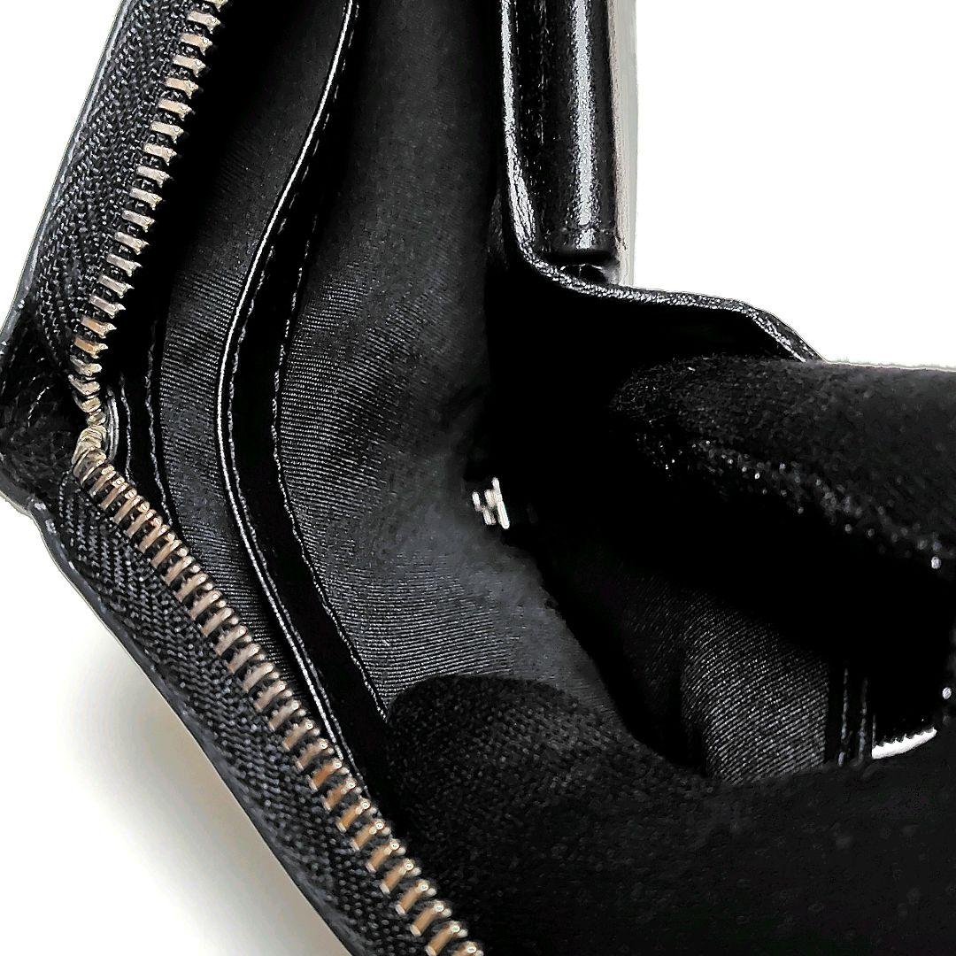 JIMMY CHOO　折り財布　黒　シボ革　ラウンドジップ　スタースタッズ