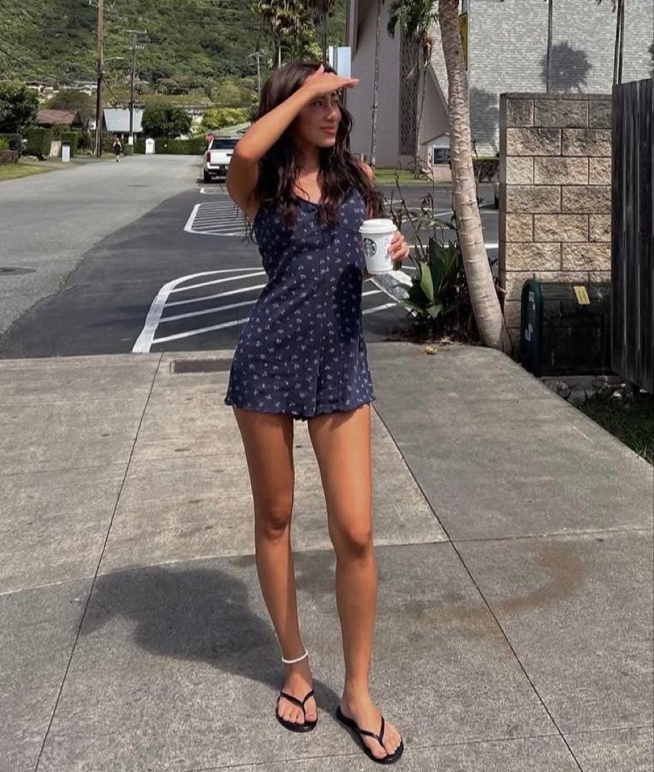 ♡アリシア 花柄キャミソールロンパース ネイビー♡