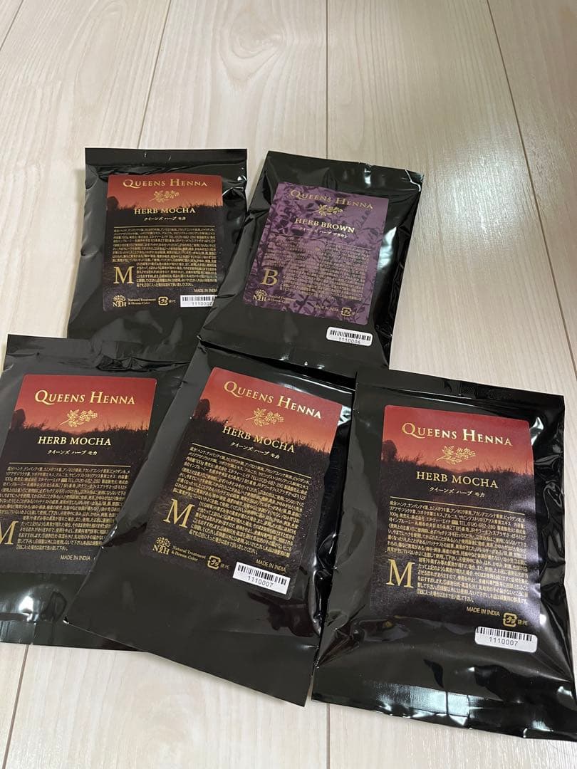 クイーンズヘナ　ハーブモカ、ハーブブラウン