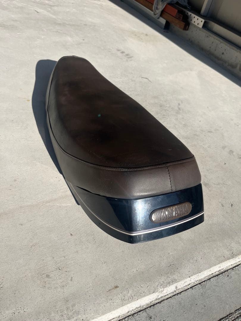 SR400 純正シート　エイジング