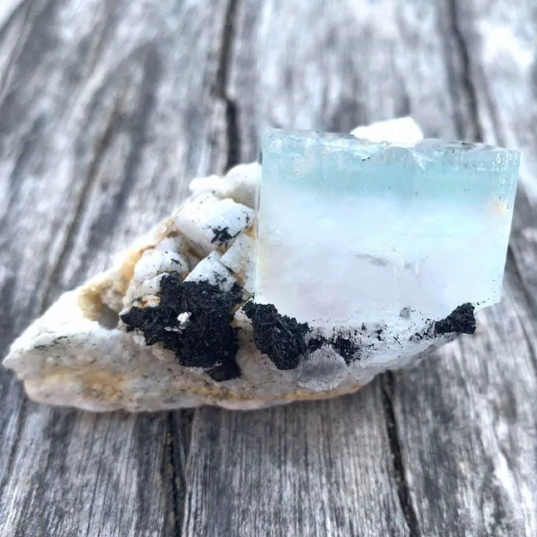 モルガマリン モルガナイト アクアマリン 鉱物 標本 原石