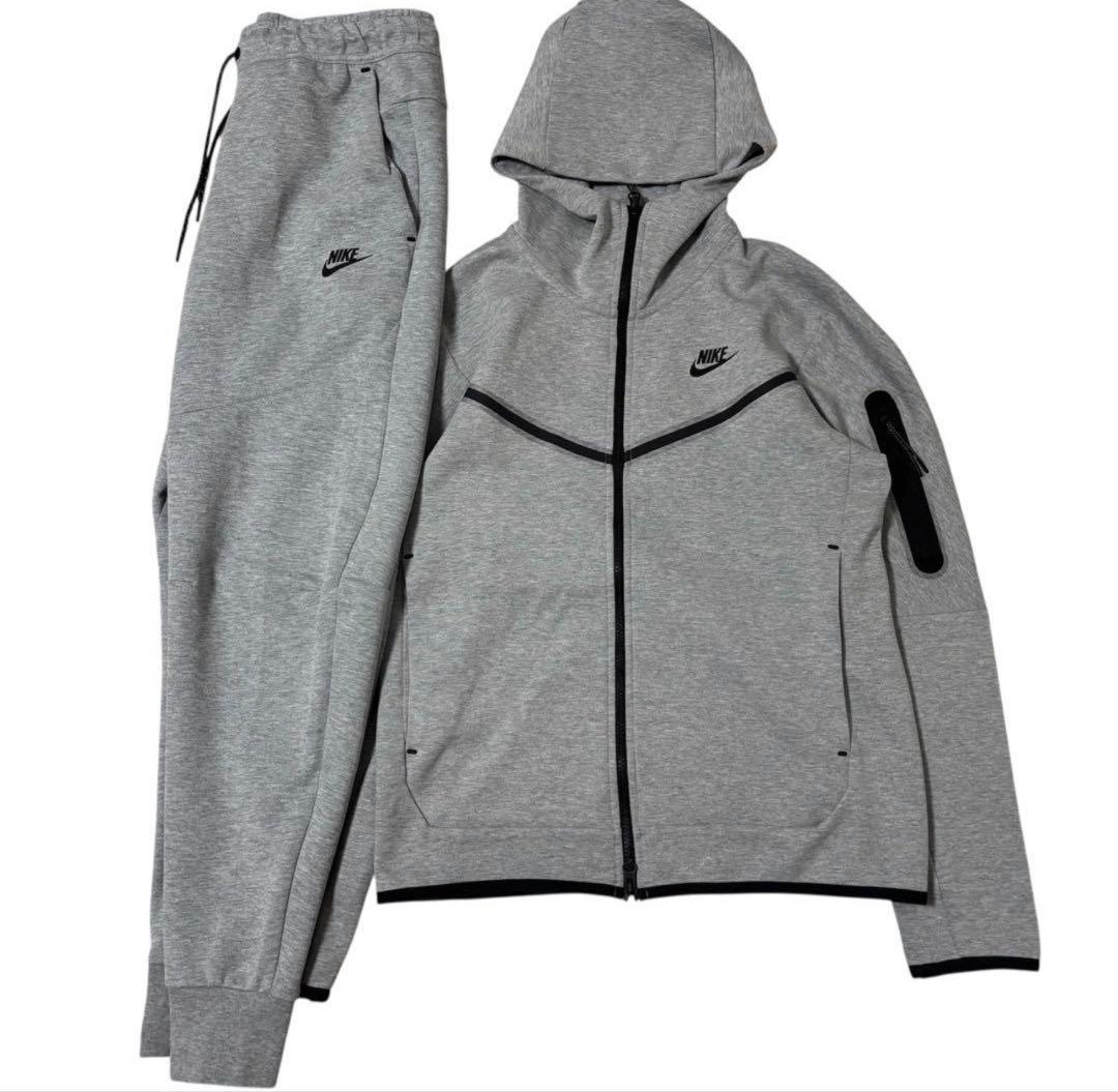 ナイキ　テックフリース　パーカー　ジョガーパンツ　上下セットアップ