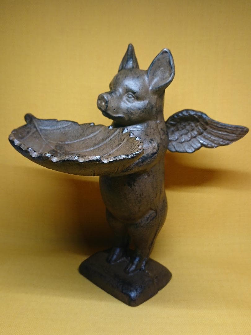 【美品】ブタ　豚　天使　人形　金属　置物　インテリア　工芸品　美術品　A2652