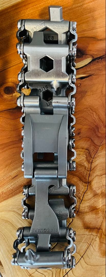 LEATHERMANマルチツール ブレスレット TREAD