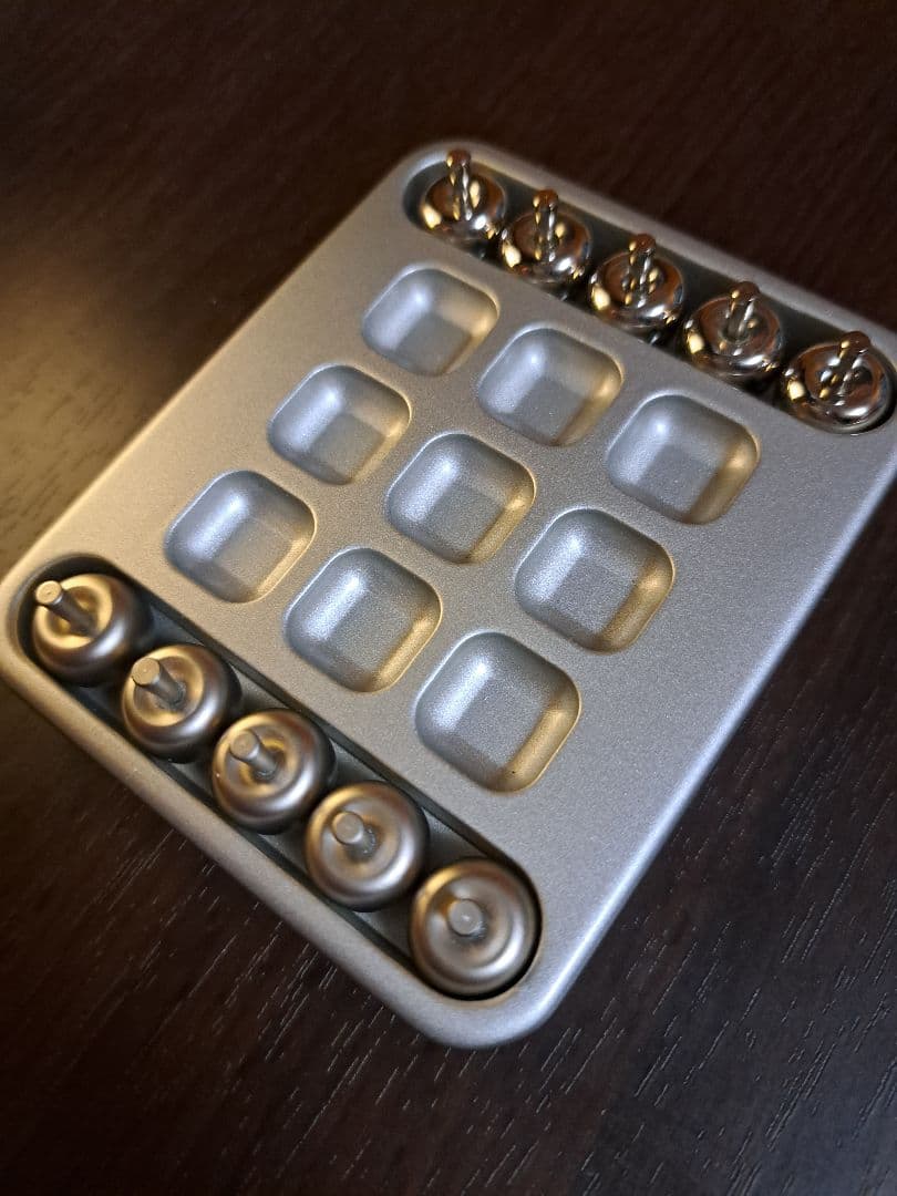 scientia est potentia リンゴ インテリア