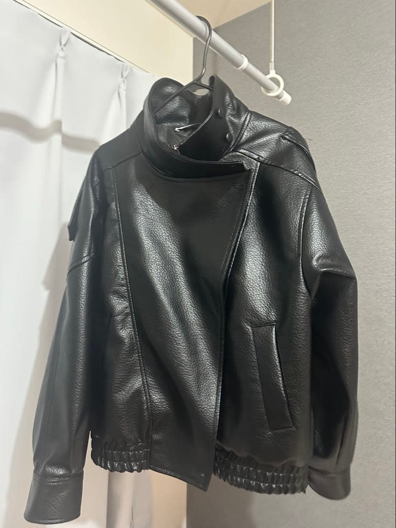 ZARA フェイクレザージャケット xs