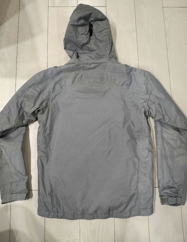 A*0様 patagonia 中綿マウンテンパーカ　インサレーテッドトレントシェ