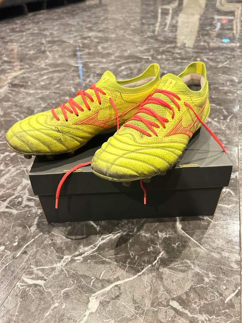 MIZUNO ミズノ モレリア ネオ4 JAPAN イエロー 27cm