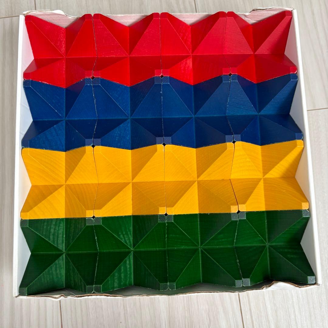 Naef Spiel ネフスピール　ワールドワイドキッズ