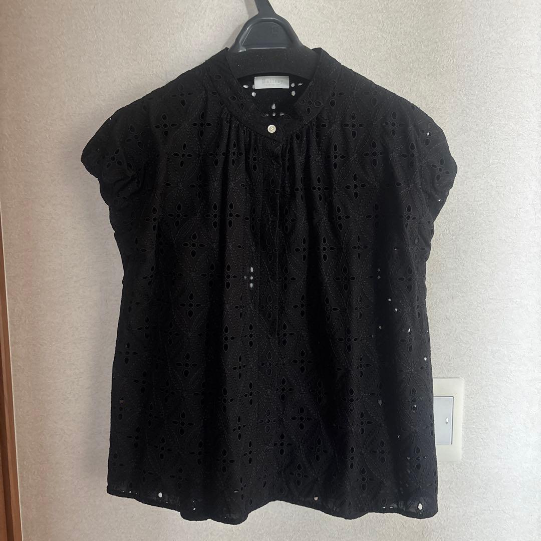 ボールジィ　フラワーエンブロイダリーブラウス