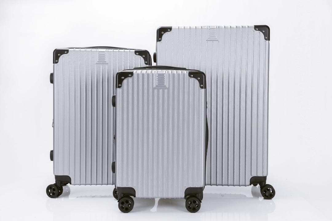 軽量Lサイズ　静音8輪　キャリーバッグ　スーツケース　キャリーケース　シルバー