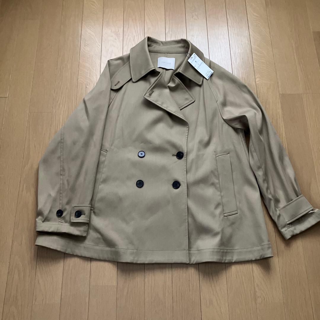 キャメル　トレンチコート